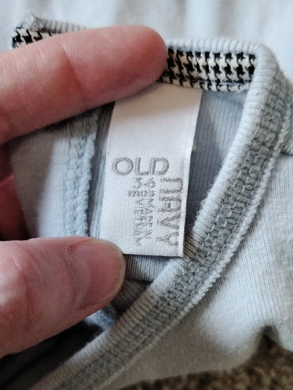 Old Navy stains pictured easy
